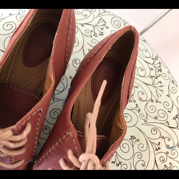 Fossil Leather Mary Jane Heel (7) - Picture 4 of 7